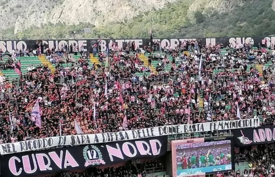 La Curva Nord del Palermo contro i femminicidi 