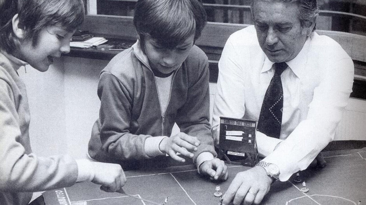 Tommaso Maestrelli con i figli. Fonte foto: LazioWiki