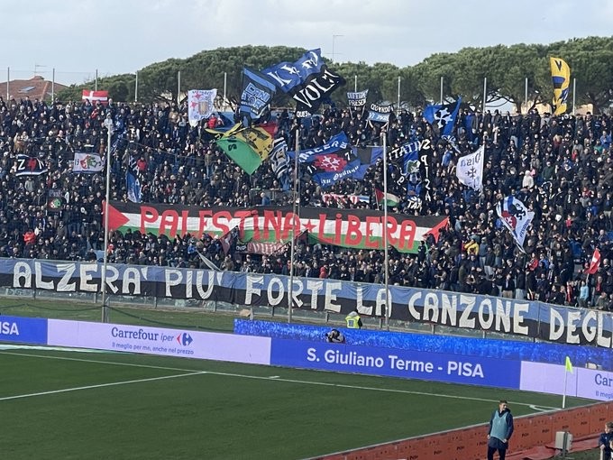 Lo striscione 