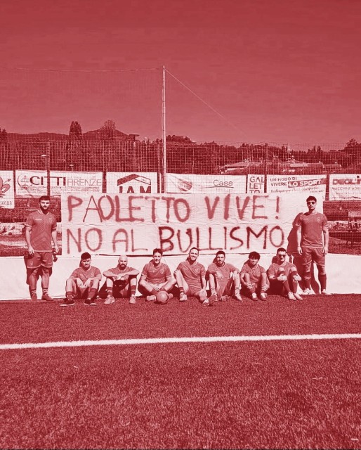 Lo striscione della Lupi Roma per Paolo, vittima di bullismo