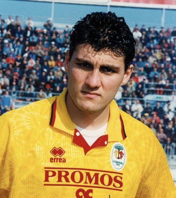 Christian Vieri con la maglia del Ravenna. Fonte foto: Gli eroi del calcio