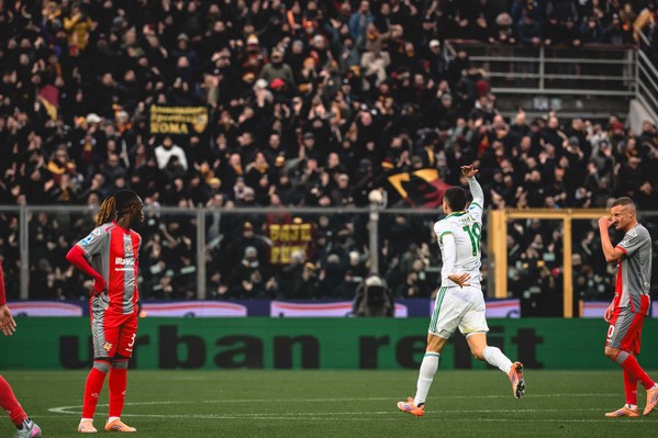 L'esultanza di Soulè per il vantaggio in Cremonese Roma