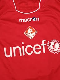 Il logo dell'Unicef sulla maglietta del Piacenza
